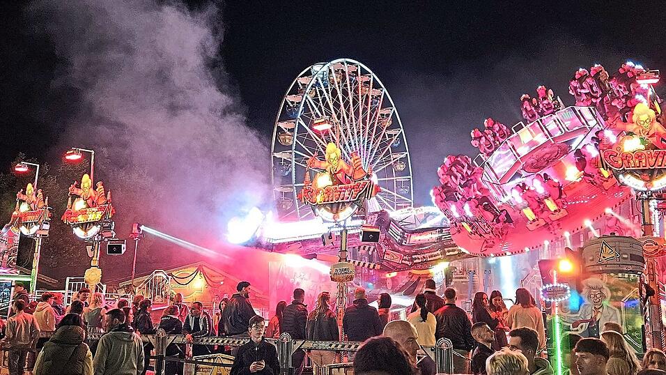 Gro&szlig;er Andrang herrschte an den Wochenenden an den verschiedenen Fahrgesch&auml;ften auf dem Festgel&auml;nde.