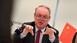 Kammerpr&auml;sident Eskelund sieht Gefahr durch China f&uuml;r europ&auml;ische Firmen mancher Branchen.