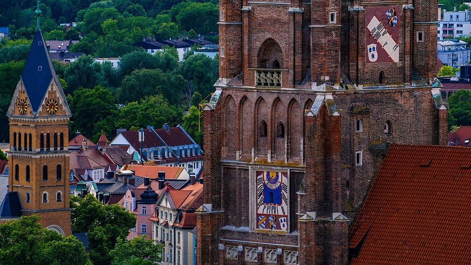 Viele Umfrageteilnehmer nehmen die Stadt als „verschlafen“ und wenig „modern“ wahr. Hier zeigt sich ein Spannungsfeld, das viele mittelgroße Städte kennen. Viele Umfrageteilnehmer nehmen die Stadt als „verschlafen“ und wenig „modern“ wahr. Hier zeigt sich ein Spannungsfeld, das viele mittelgroße Städte kennen.
