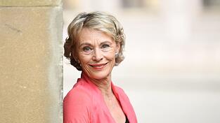 Die Schauspielerin Ilona Grübel steht seit ihrer Jugendzeit vor der Fernsehkamera. Jetzt wird sie 75 Jahre alt. (Archivbild)