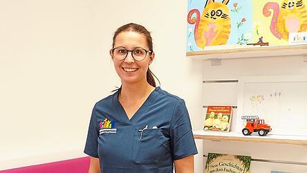 Dr. Franziska Hillerbrand hat eine Kinder- und Jugendpraxis eröffnet. Familien in Mainburg haben mit ihr eine Fachärztin für Vorsorgeuntersuchungen, Akutversorgung sowie die Betreuung chronisch kranker Kinder Dr. Franziska Hillerbrand hat eine Kinder- und Jugendpraxis eröffnet. Familien in Mainburg haben mit ihr eine Fachärztin für Vorsorgeuntersuchungen, Akutversorgung sowie die Betreuung chronisch kranker Kinder