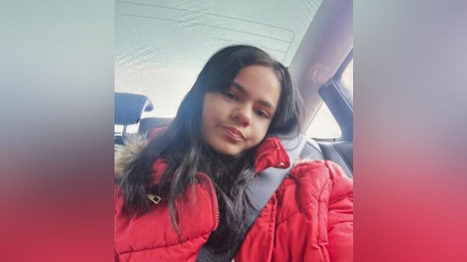 Angelina Fuchs wird seit dem 25. April vermisst. Hinweise nimmt die Polizei unter der 08541/9613-0 entgegen.&nbsp;