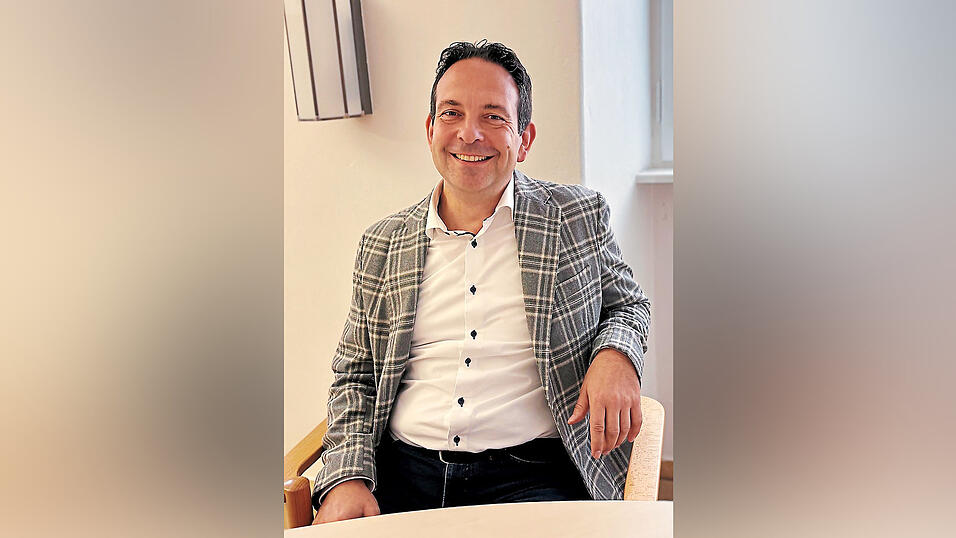 Robert Dollmann zeigte über Jahrzehnte hinweg großes Engagement bei der Jugendarbeit. Robert Dollmann zeigte über Jahrzehnte hinweg großes Engagement bei der Jugendarbeit.