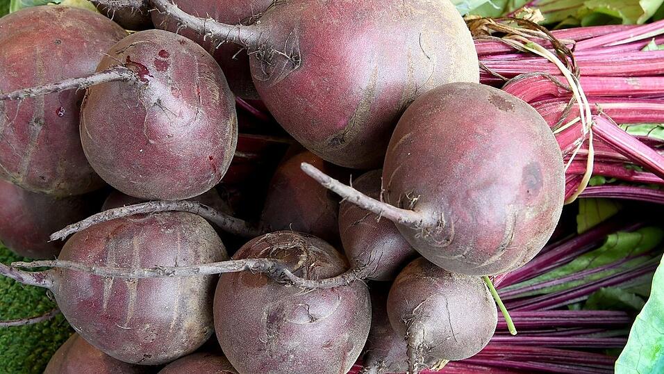 Hat Rote Bete etwas in Fleischerzeugnissen zu suchen? Das muss nun ein Gericht entscheiden. (Illustration) Hat Rote Bete etwas in Fleischerzeugnissen zu suchen? Das muss nun ein Gericht entscheiden. (Illustration)