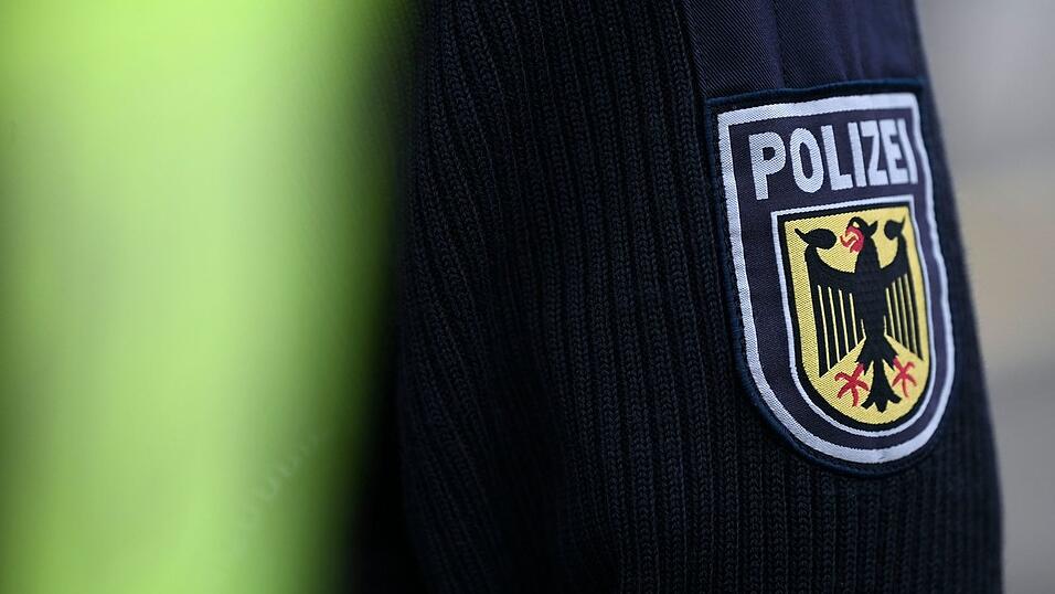 Die Bundespolizei ermittelt wegen Diebstahls. (Symbolbild) Die Bundespolizei ermittelt wegen Diebstahls. (Symbolbild)