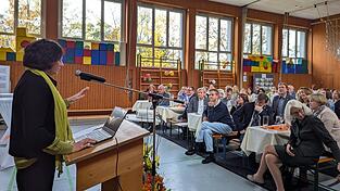 „Dieser Meilenstein erfüllt uns mit Stolz, Dankbarkeit und Demut“, erklärt die Leiterin der IFS Elke Steinberger.