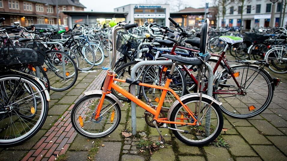 Der ADAC hat in einer groß angelegten Studie in 29 Städten die Zufriedenheit der Bevölkerung mit ihrer Mobilitätssituation untersucht. Der ADAC hat in einer groß angelegten Studie in 29 Städten die Zufriedenheit der Bevölkerung mit ihrer Mobilitätssituation untersucht.