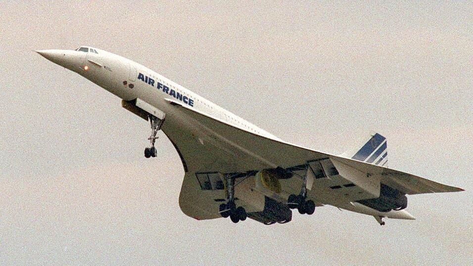 Die Unglücksmaschine rollte beim Start über ein von einem anderen Jet abgefallenes Metallteil, was zu einer Kettenreaktion und dem Absturz führte. (Archivbild)