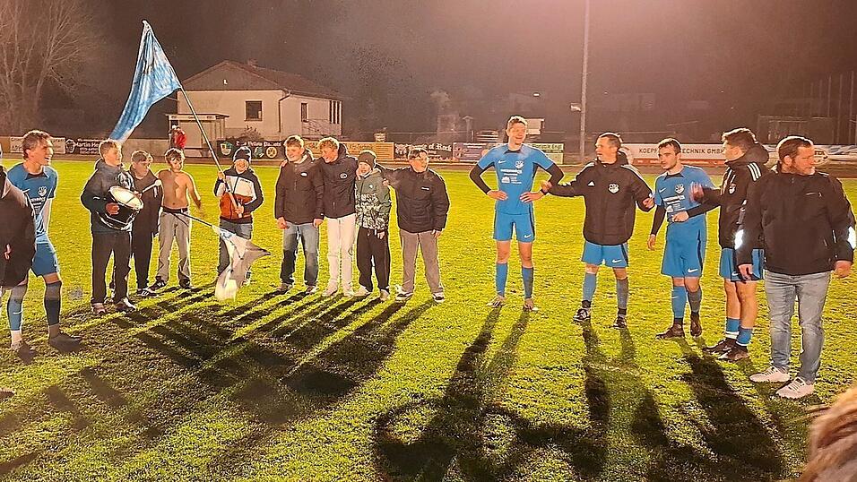 Eines der Highlights der bisherigen Saison war der Sieg der SG Dornach/Ro&szlig;bach im Totopokal-Achtelfinale gegen den Bezirksligsten aus Ergolding nach Elfmeter-Schie&szlig;en.