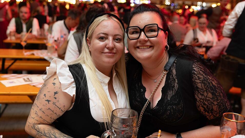 Die Partybilder vom Samstag, 8. August, aus dem Festzelt Reisinger. Die Partybilder vom Samstag, 8. August, aus dem Festzelt Reisinger.