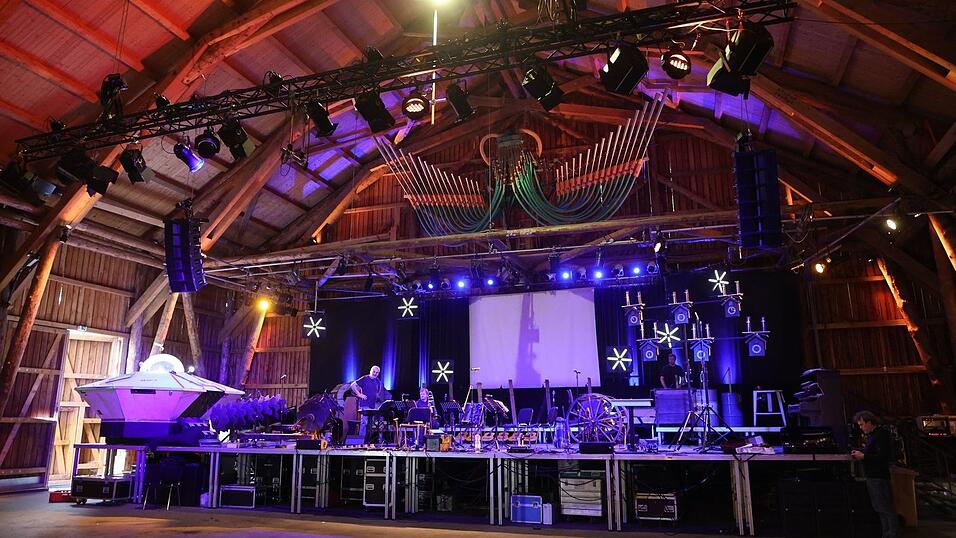 Nach zweij&auml;hriger Pause soll bei den Stelzenfestspielen bei Reuth wieder die legend&auml;re Klangperformance &laquo;Landmaschinensinfonie&raquo; erklingen. (Archivbild)