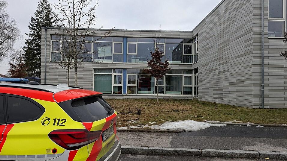Zu einem gr&ouml;&szlig;eren Einsatz kam es am Montagnachmittag an der Mittelschule St. Stephan.