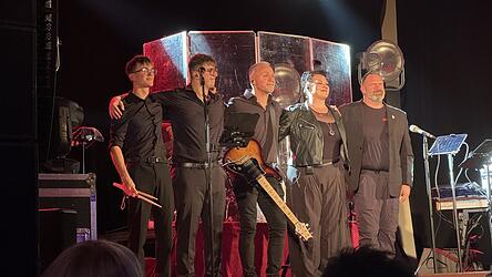 Drei Stunden dauerte das Konzert, das an Qualität nie nachließ: Steffi Denk mit Band. Drei Stunden dauerte das Konzert, das an Qualität nie nachließ: Steffi Denk mit Band.