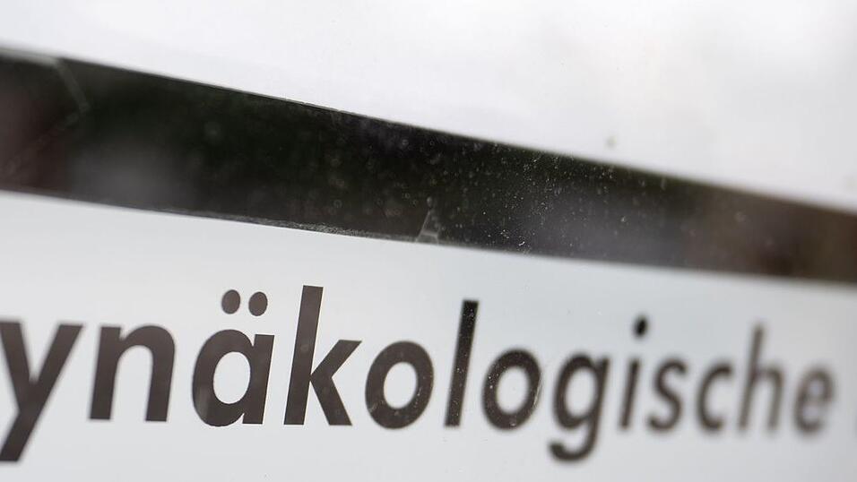 Im Zehnjahresvergleich gab es deutlich weniger Schwangerschaftsabbr&uuml;che in j&uuml;ngeren Altersgruppen und mehr Abbr&uuml;che bei Frauen ab 30 Jahren. (Symbolbild)