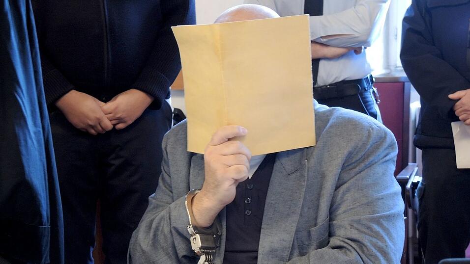 Der Haupttäter erdrosselte und zerstückelte nach Auffassung des Gerichts in den Jahren 2008, 2014 und 2019 drei Männer. Zu den Opfern gehörten der Ehemann und ein Lebensgefährte seiner Tochter. (Archivbild)