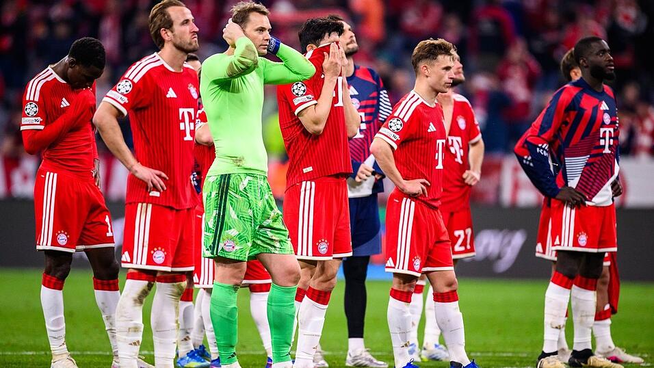 Entt&auml;uschte Bayern-Stars nach dem geplatzten Finaltraum.