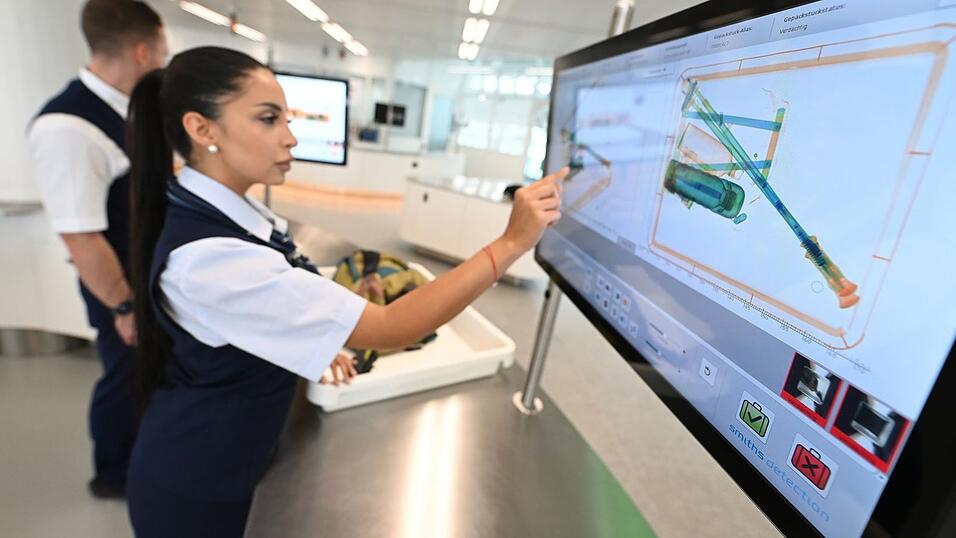 Moderne Technik machts m&ouml;glich: Auch Laptops d&uuml;rfen am Flughafen M&uuml;nchen k&uuml;nftig bei der Sicherheitskontrolle im Handgep&auml;ck bleiben. (Archivbild)