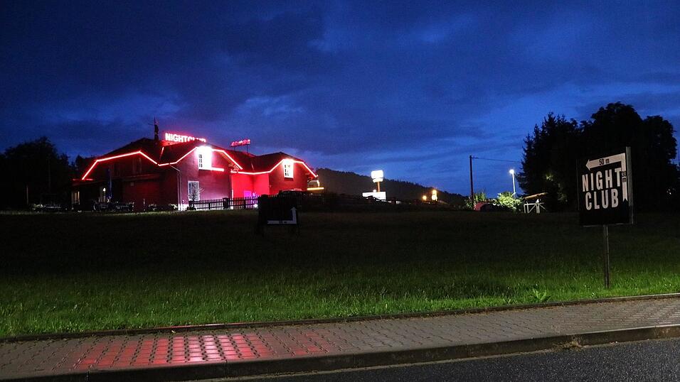 Das horizontale Gewerbe hat sich in den vergangenen Jahren von der Straße in bordellähnliche Betriebe verlagert. Das horizontale Gewerbe hat sich in den vergangenen Jahren von der Straße in bordellähnliche Betriebe verlagert.