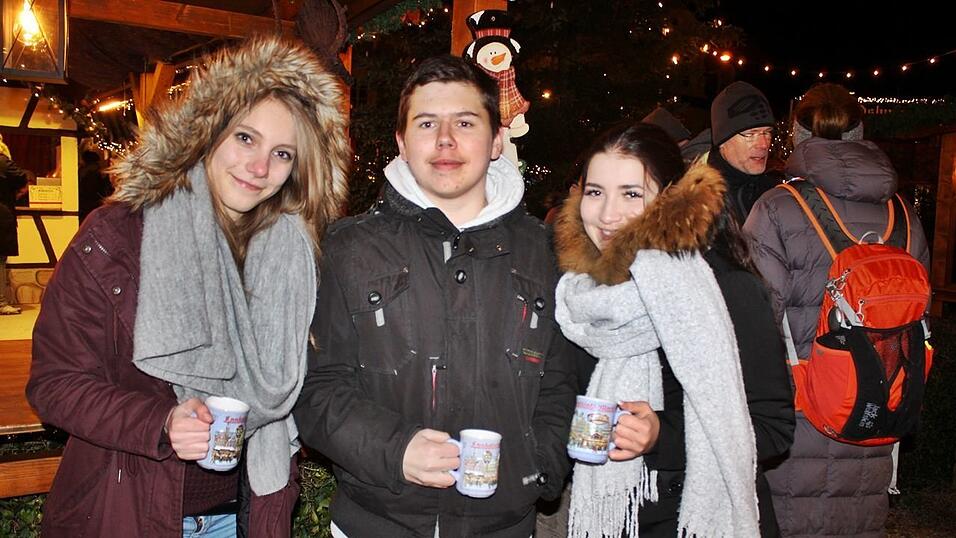 Am Donnerstagabend ist der Landshuter Christkindlmarkt eröffnet worden. Am Donnerstagabend ist der Landshuter Christkindlmarkt eröffnet worden.