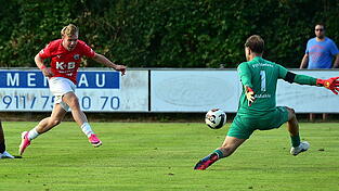 Chams Konstantin Landstorfer netzt ein. FSV-Keeper Tugay Akbakla ist machtlos. Chams Konstantin Landstorfer netzt ein. FSV-Keeper Tugay Akbakla ist machtlos.