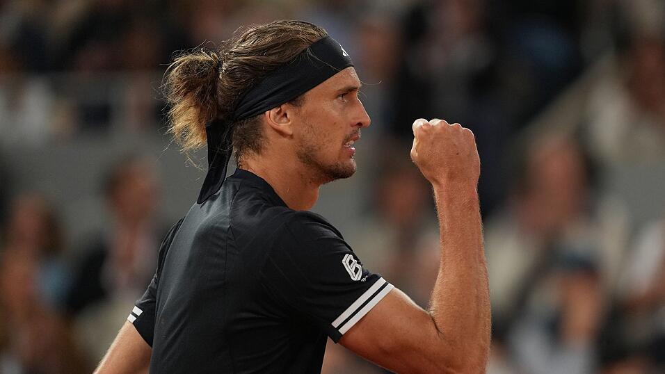 Alexander Zverev will in Paris noch zwei Siege bejubeln.