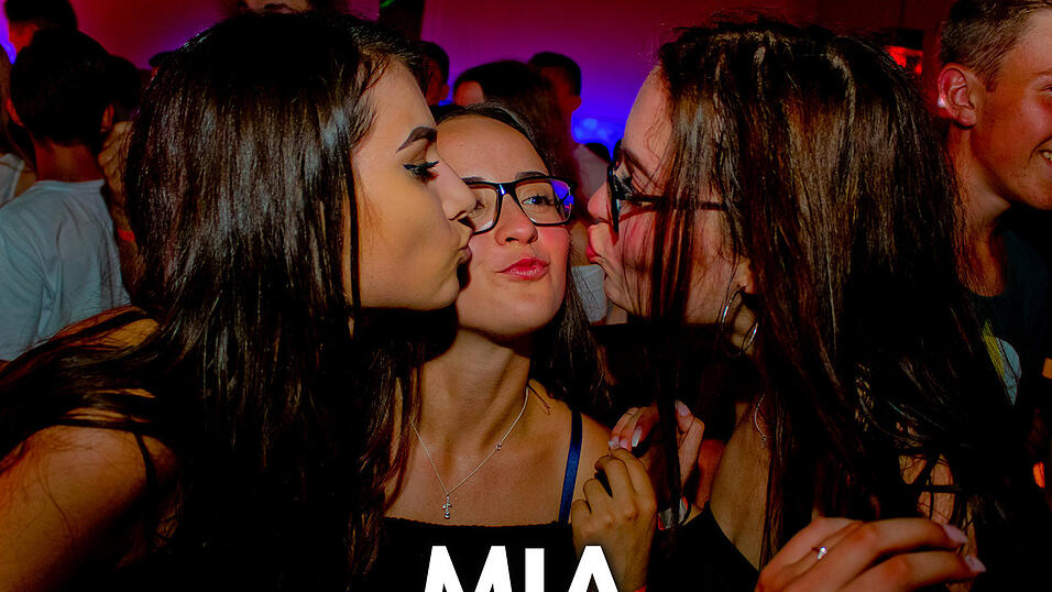 Beste Stimmung auf der Oberstufenparty im Mia Nightclub in Cham. Beste Stimmung auf der Oberstufenparty im Mia Nightclub in Cham.