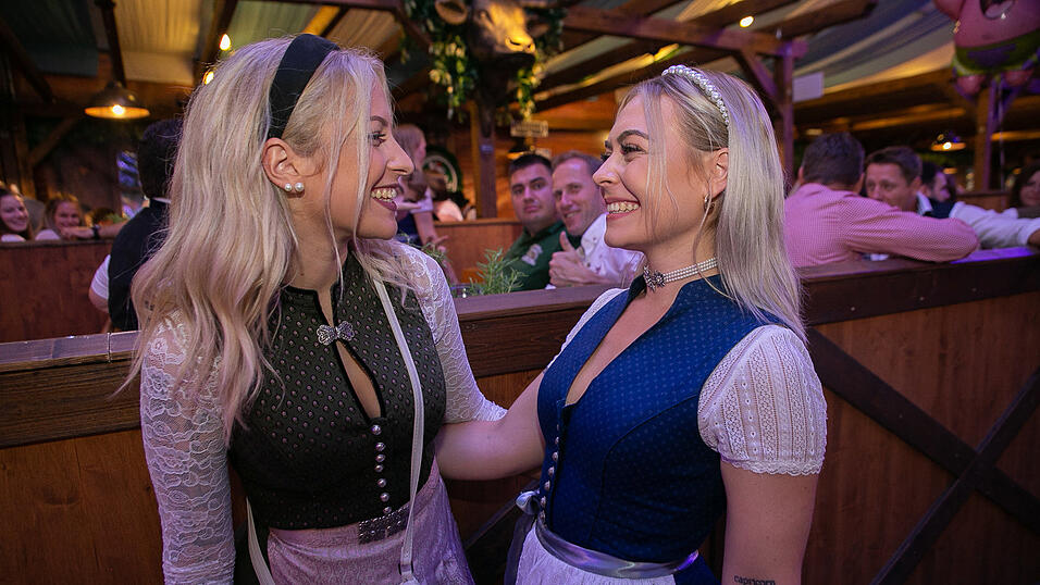 Die Partybilder von Freitag, 19. August 2022, aus dem Festzelt Wenisch.