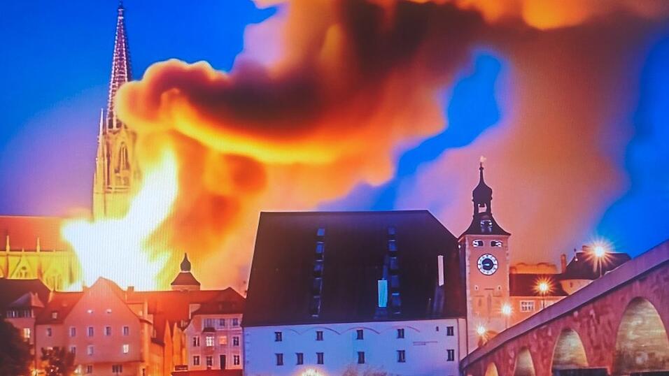 Klaus Schwarzfischer l&auml;sst Regensburg in seinem Kurzfilm 'Fire' in Flammen stehen.