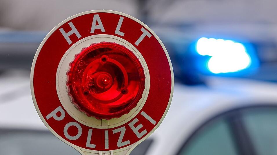 Bei der Kontrolle des Wagens fand die Polizei 700 Gramm Gold. (Symbolbild)
