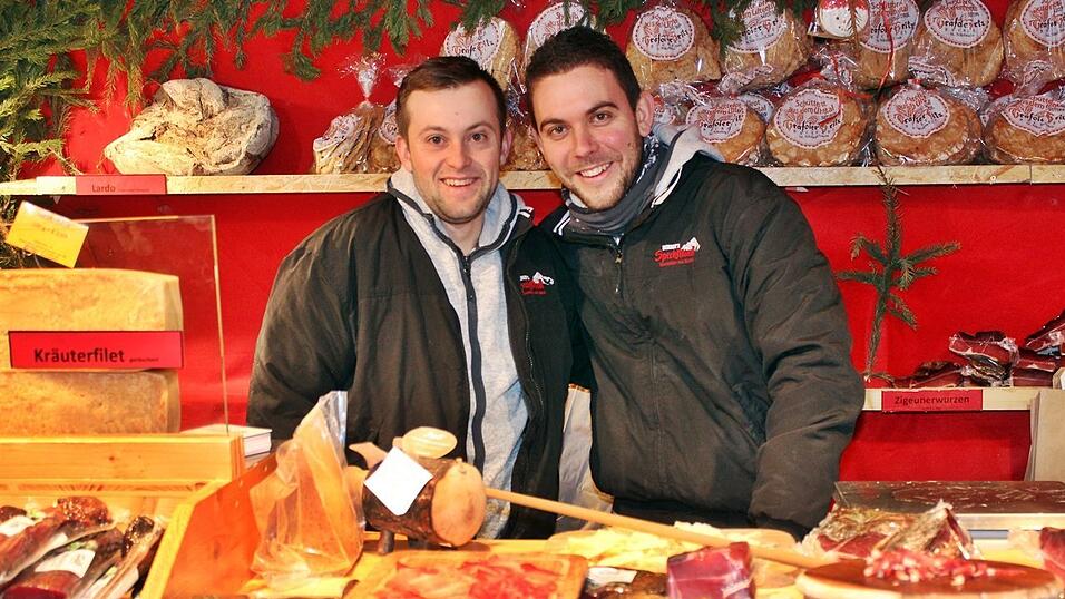 Der traditionelle Christkindlmarkt in Landshut z&auml;hlt zweifelsfrei zu den sch&ouml;nsten Bayerns. Daher pilgerten auch am Samstag, 15. Dezember, wieder etliche Besucher aus Nah und Fern zur Freyung.