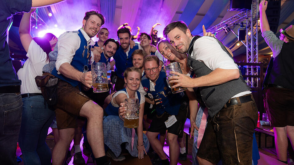 Die Partybilder vom Sonntag, 20. August 2023, aus dem Festzelt Wenisch. Die Partybilder vom Sonntag, 20. August 2023, aus dem Festzelt Wenisch.