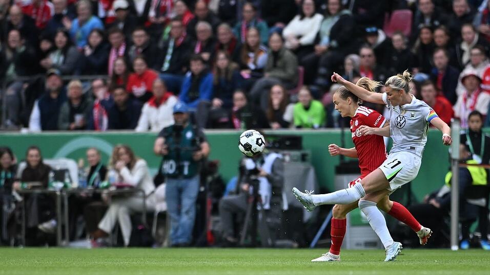 Gro&szlig;e Kulisse: Das K&ouml;lner Stadion war so voll wie noch nie in einem Pokalfinale.