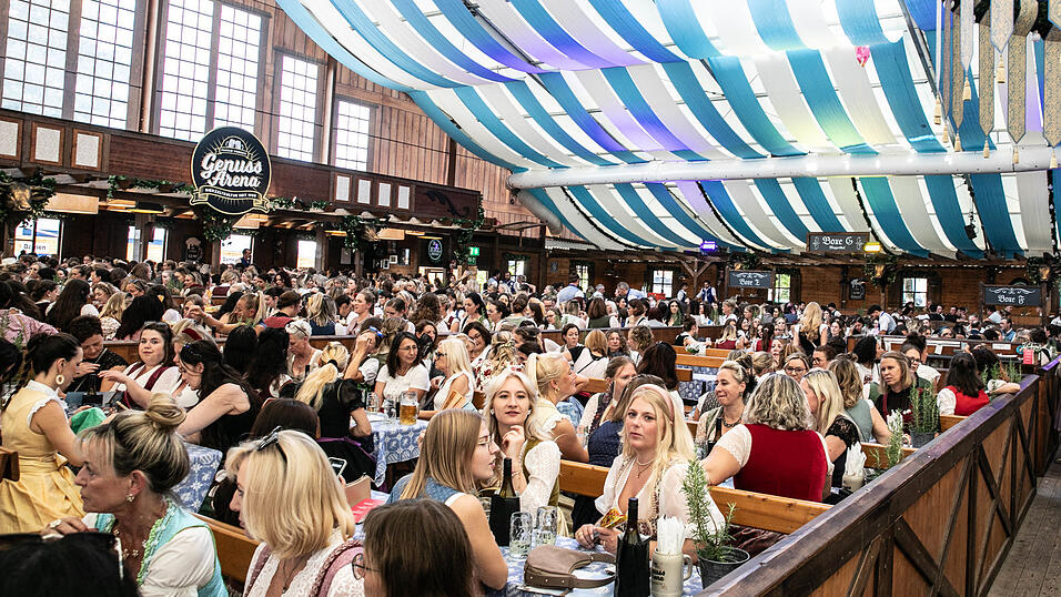Die Partybilder vom Sonntag, 10. August, aus dem Festzelt Wenisch. Die Partybilder vom Sonntag, 10. August, aus dem Festzelt Wenisch.