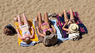 Unterschiedliche Hauttypen reagieren auch unterschiedlich auf Sonnenlicht.