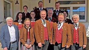 Die Vorstandschaft der Stadtkapelle Landau wurde best&auml;tigt.