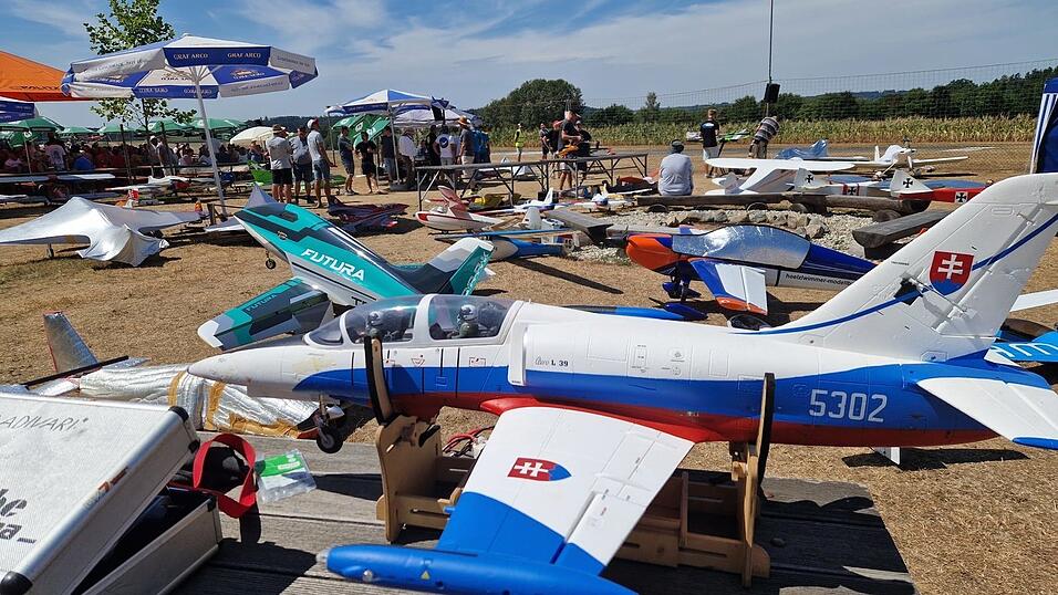 Reger Betrieb herrschte beim Modellflugtag. Reger Betrieb herrschte beim Modellflugtag.