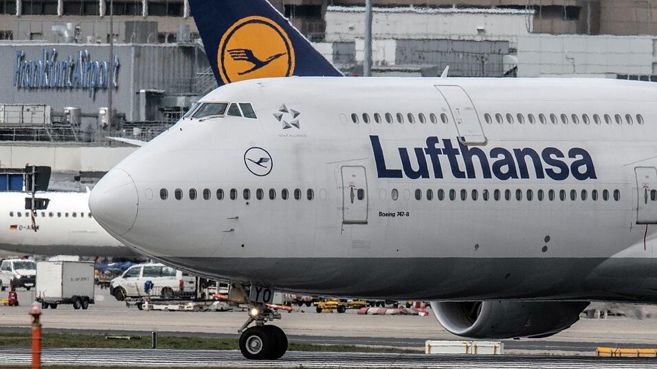 Die Luftfahrtbranche ist ein der am stärksten betroffene durch die Pandemie des Coronavirus. Die Luftfahrtbranche ist ein der am stärksten betroffene durch die Pandemie des Coronavirus.