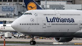 Die Luftfahrtbranche ist ein der am stärksten betroffene durch die Pandemie des Coronavirus. Die Luftfahrtbranche ist ein der am stärksten betroffene durch die Pandemie des Coronavirus.