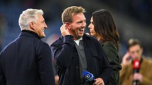 Bundestrainer Julian Nagelsmann beim TV-Interview vor dem Anpfiff.