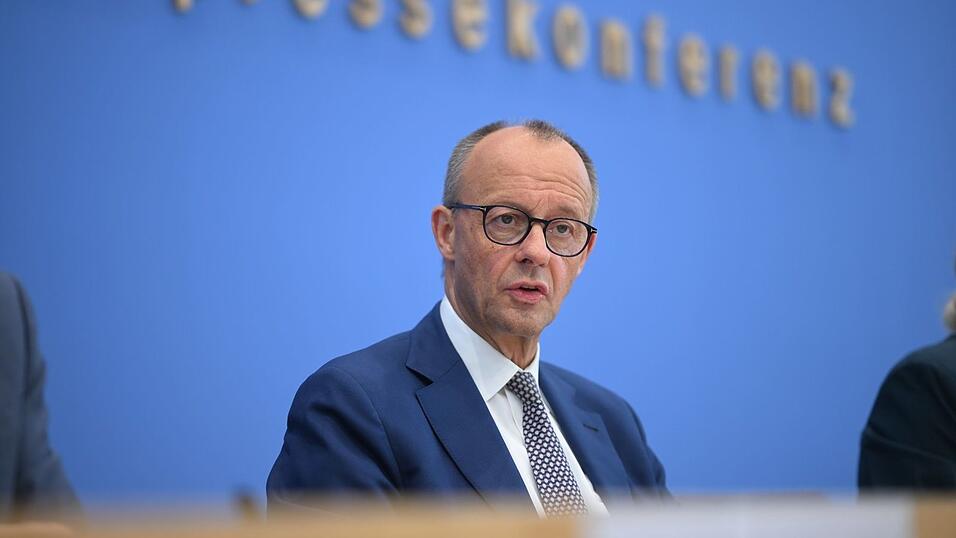 Vor einem Jahr fand die Pressekonferenz mitten in einer Koalitionskrise statt. (Archivbild) Vor einem Jahr fand die Pressekonferenz mitten in einer Koalitionskrise statt. (Archivbild)