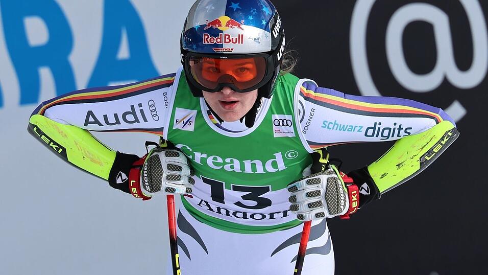 Nach ihrem Sieg am Samstag wurde Emma Aicher 24 Stunden später von Sofia Goggia bezwungen. Nach ihrem Sieg am Samstag wurde Emma Aicher 24 Stunden später von Sofia Goggia bezwungen.