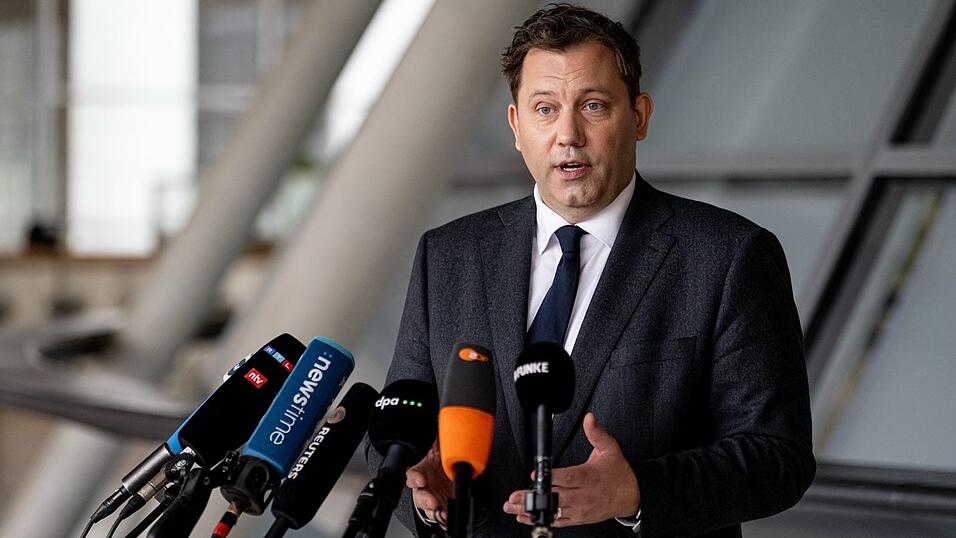 Finanzminister Klingbeil pocht auf eine Übergewinnsteuer. Finanzminister Klingbeil pocht auf eine Übergewinnsteuer.