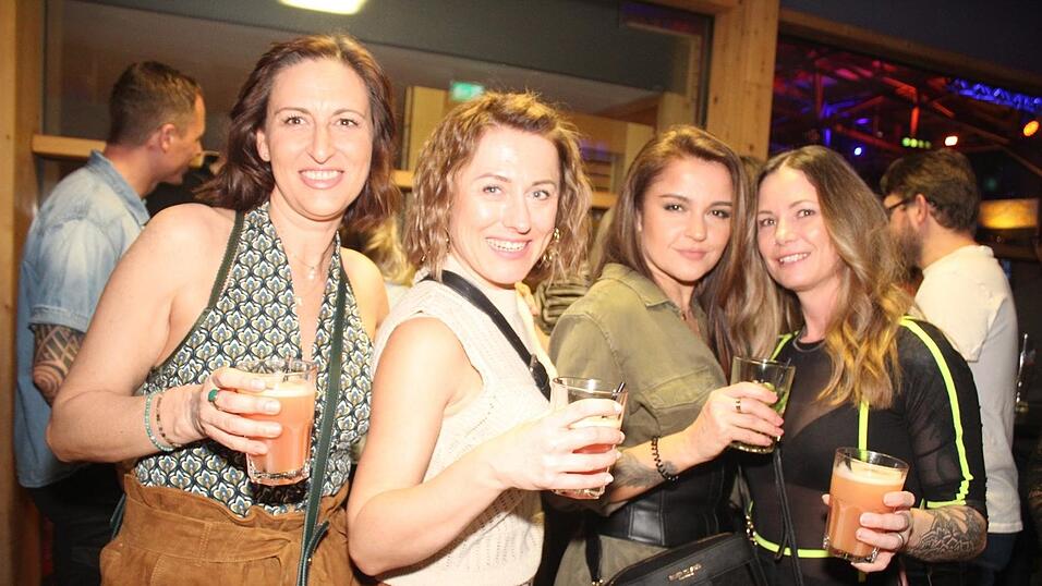 Auf der Eskara &Uuml;30-Party in Essenbach war wieder viel los.