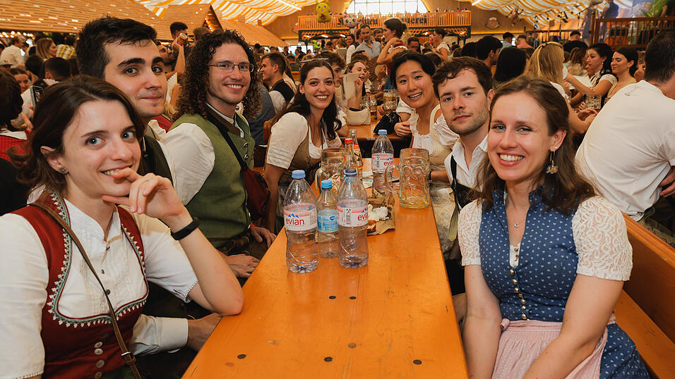 Die Partybilder vom Samstag, 10. August 2024, aus dem Festzelt Nothaft. Die Partybilder vom Samstag, 10. August 2024, aus dem Festzelt Nothaft.