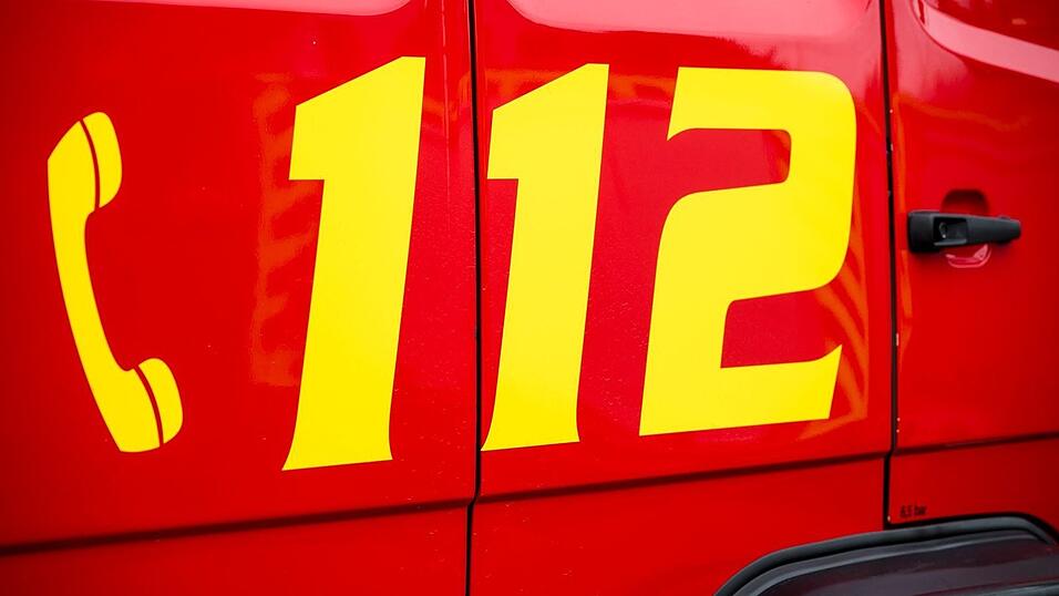 Die Feuerwehr löschte das Wohnmobil. (Symbolbild) Die Feuerwehr löschte das Wohnmobil. (Symbolbild)