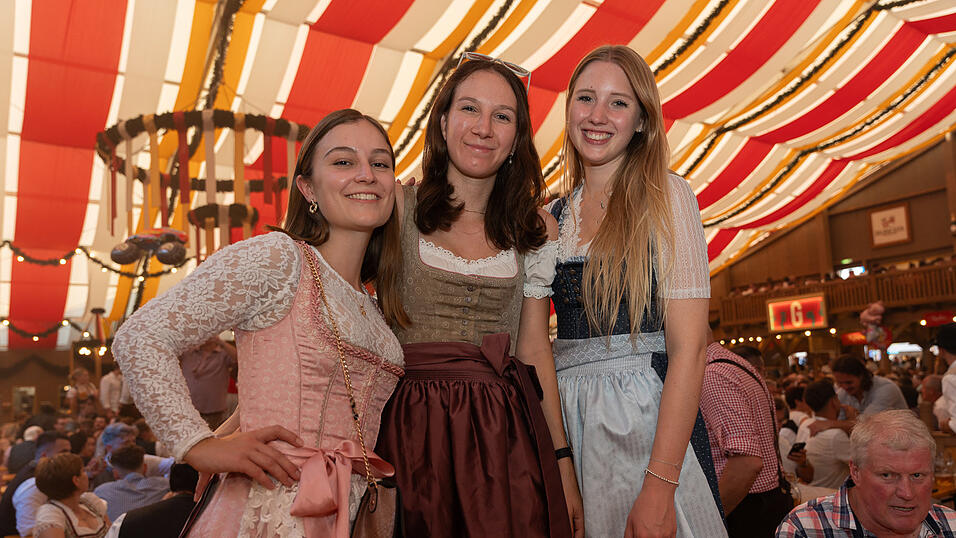 Die Partybilder vom Samstag, 12. August 2023, aus dem Festzelt Krönner. Die Partybilder vom Samstag, 12. August 2023, aus dem Festzelt Krönner.