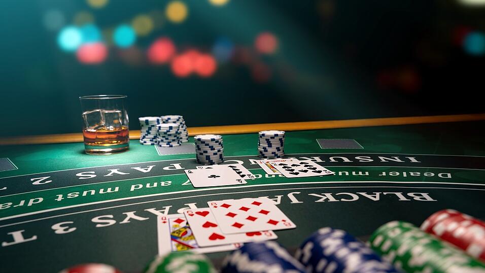 Tim verbrachte viele N&auml;chte im Casino, h&auml;ufig in Tschechien. Dort gelten weniger strenge Regeln.