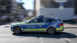 Die Polizei hat in Aachen einen Mann festgenommen, der Ende Januar in M&uuml;nchen einen Kneipeng&auml;nger mit Schl&auml;gen t&ouml;dlich verletzt haben soll. (Symbolbild)
