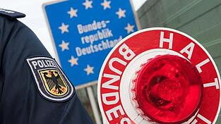 Further Bundespolizisten stellten mehrere Verstöße fest.