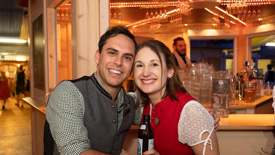 Die Partybilder vom Sonntag, 13. August 2023, aus dem Festzelt Reisinger. Die Partybilder vom Sonntag, 13. August 2023, aus dem Festzelt Reisinger.